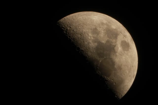 Half Moon
